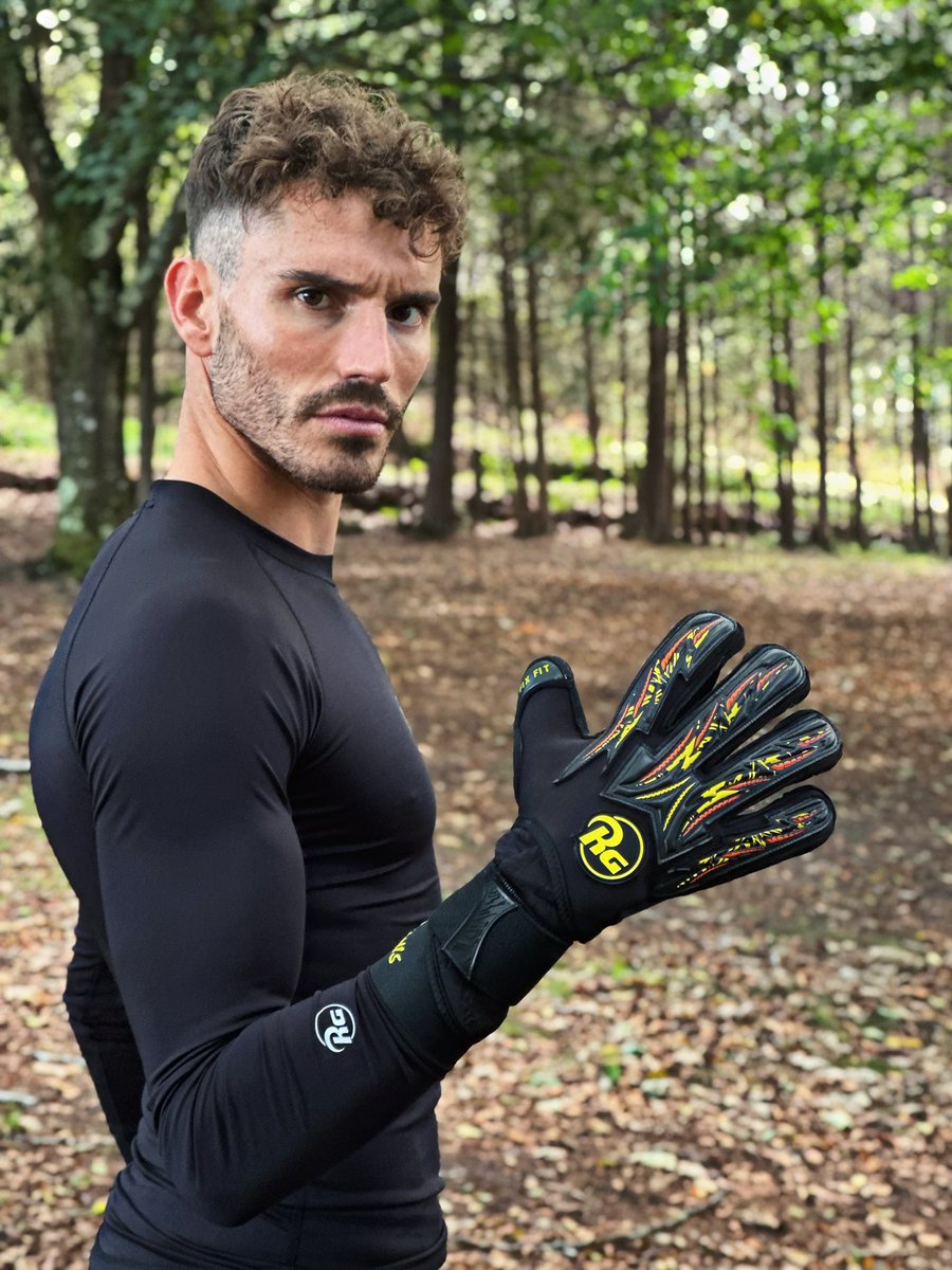 RG Gloves España tweet media