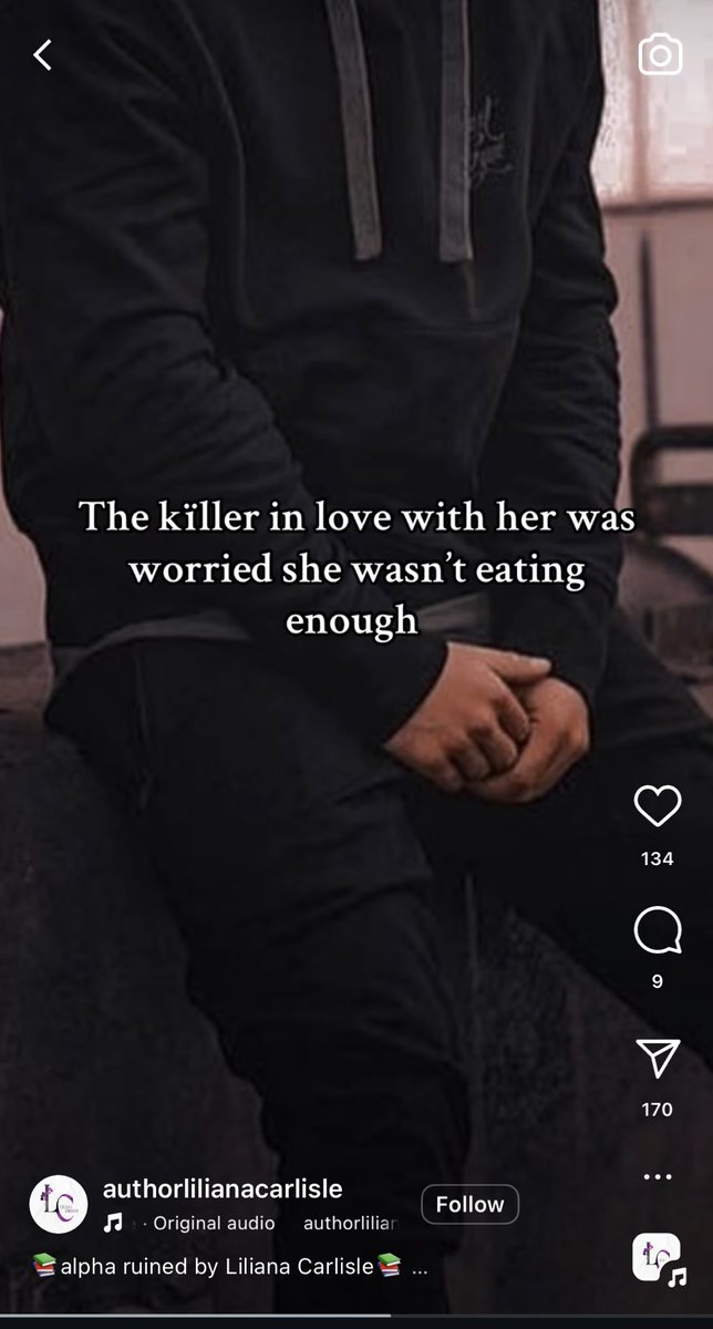 smallishotters's tweet image. i keep getting reels abt this fictional relationship where the guy breaks into the girls home to put expensive cheese in her fridge