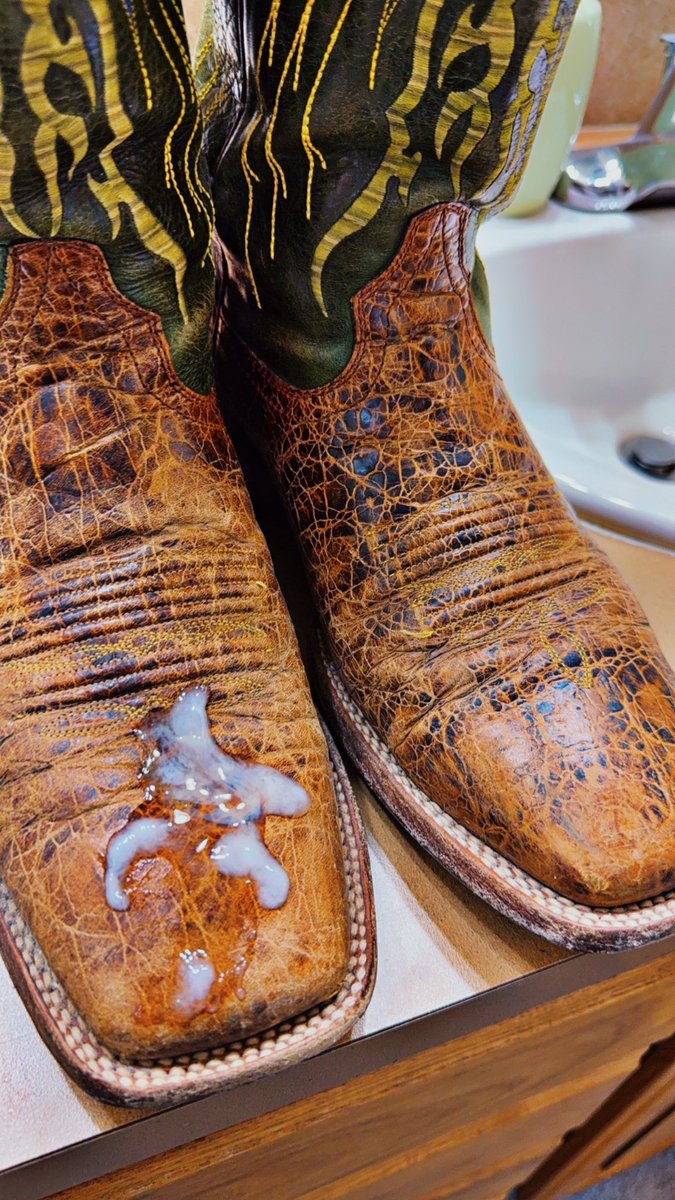 Who’s hungry??🍆💦