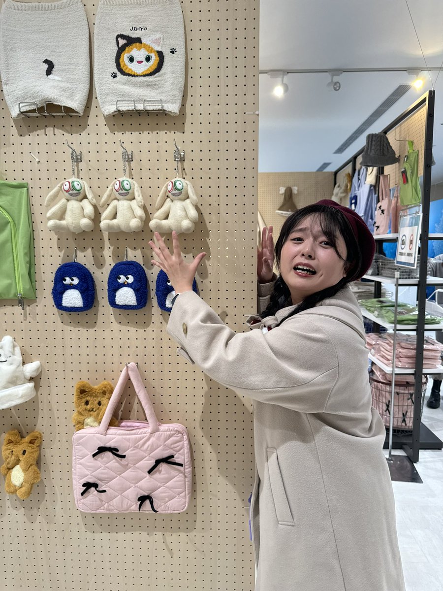 チェヨンのバッグチャームやっぱり欲しい…今日のポップアップには在庫