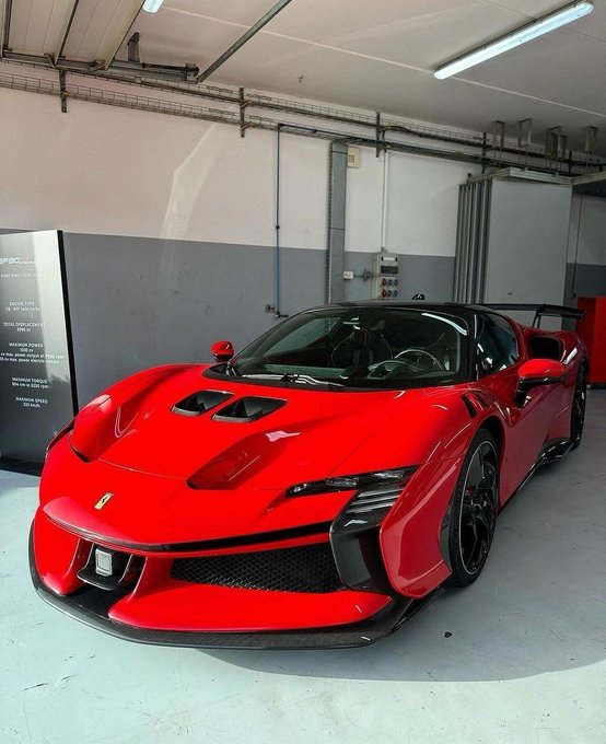 XCarClub's tweet photo. 📸Ferrari SF90 XX Stradale https://t.co/5yDnvlamAE