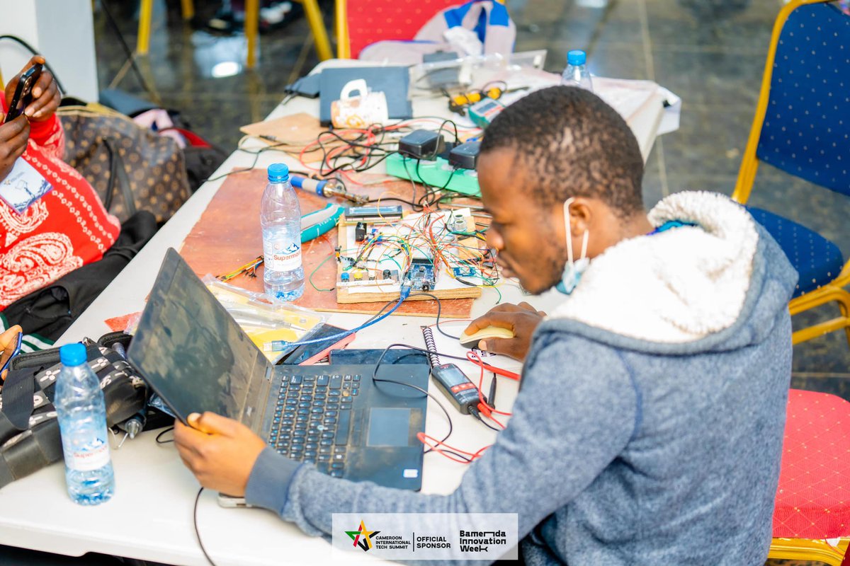 🚀 Flashback to January 2024

The @CITS2024 hosted a 48-hour hackathon in Bamenda, uniting 16 teams to tackle Sustainable Agriculture &amp; Food Security.
🏆 Top 6 winners advanced nationally, with JJ Tronics securing 2nd place!

 Ever joined a hackathon? 🌟

#Hackathon #cityhack