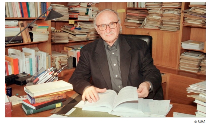 Heute vor fünf Jahren starb mit Johann Baptist Metz die tragende Stimme der Neuen Politischen Theologie. Sein theologischer Ansatz wird angesichts diverser weltweiter Krisen so dringend gebraucht wie selten zuvor. Miriam Münch mit einem Essay in der HK: 
herder.de/hk/hefte/archi…