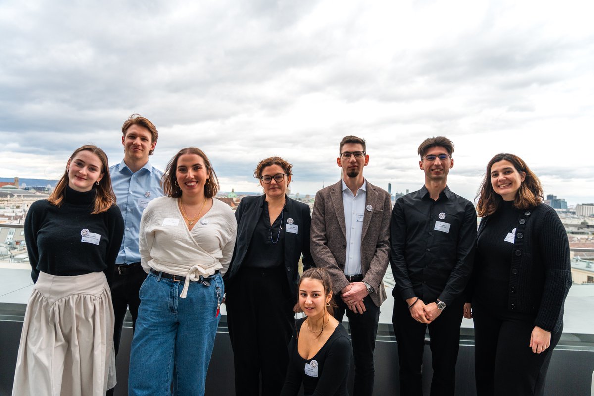 chemistry_tuw's tweet photo. Kickstarting innovation!🎉Prof. @NoeliaBarrabes HAND project, backed by an ERC Grant, dives into molecular mirror images & chiral nanoclusters. Exciting research shaping the future of catalysis!
@ClusCat_Lab
#ERCGrant #HANDProject #Catalysis #tuwien #chemistry_tuw https://t.co/QROxAmwKIF