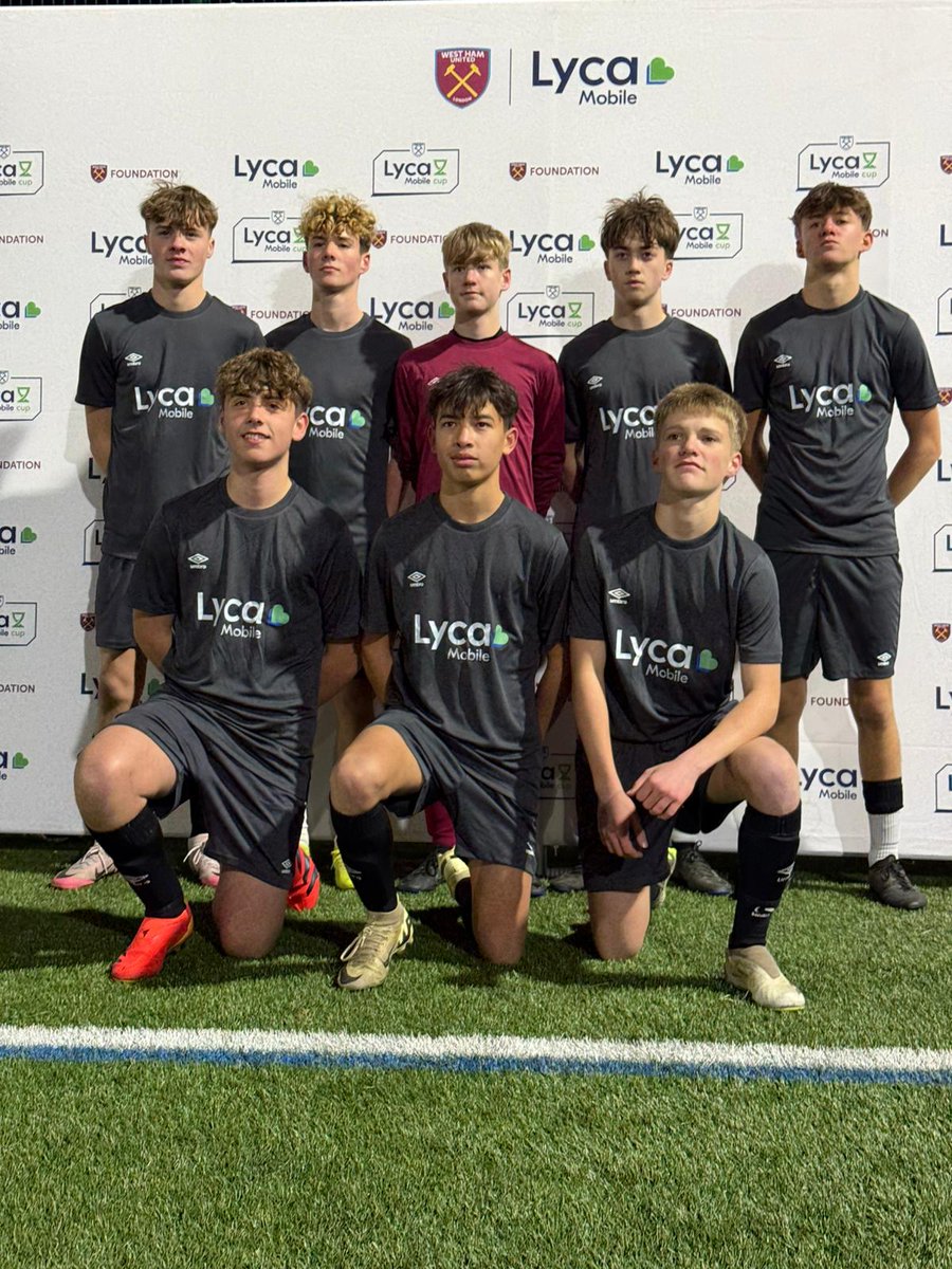 EMCAcademy's tweet photo. Lycamobile National Champions🏆

A massive well done to Henry's lads who were crowned Lycamobile National Champions on Friday at West Ham United💯

#NEXTGEN #EMCWAY #PATHWAY #DREAMBIGGER #PATHTOPRO #PROLIFESTYLE #EMCFAMILY #LOCALLEGACY https://t.co/aYzeXV6xc5
