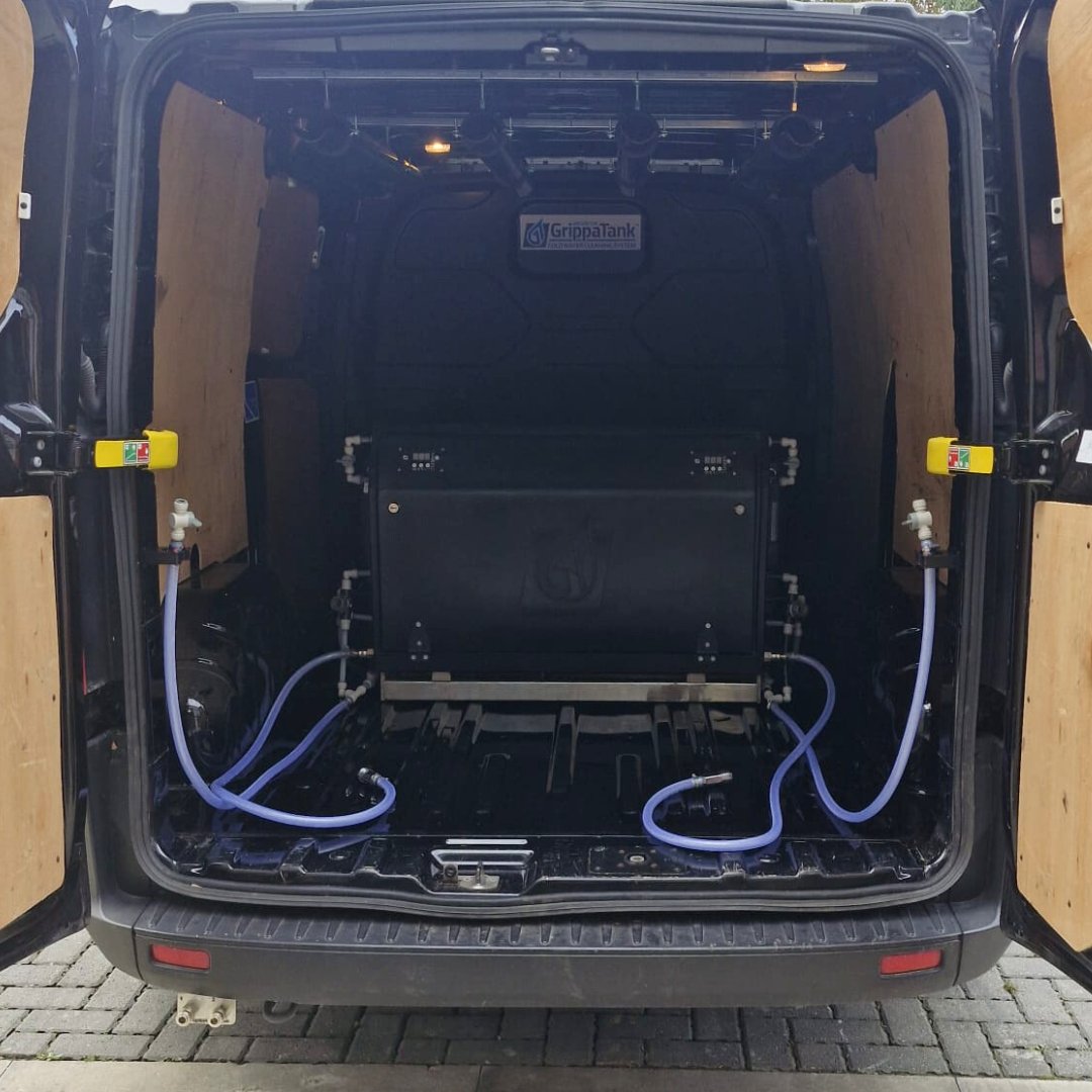 grippatank's tweet photo. Already using a static system or buying pure water from a filling station? A DI polisher provides a second line of defense, helping give streak-free results every time.

#DesigningQualityWithoutCompromise #GrippaTank #GrippaMax #WindowCleaning #PureWater   #PressureWashing https://t.co/YdReMiWrDV