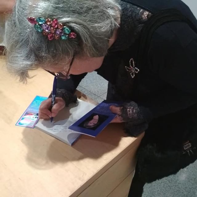 AbuelaTeCuenta's tweet photo. #Libreria #Papeleria #Pipper en #Guadix #Granada
@todostuslibros_
#todostuslibros
Nos #Recomienda
Las vacaciones que iluminaron mi vida https://t.co/yjtzaqeBtf https://t.co/gH1hQjpzJW