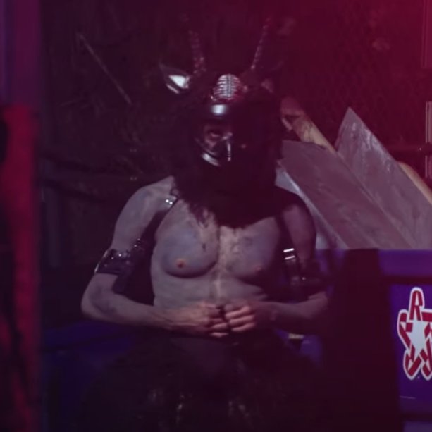 Grey Matter just standing there with his pecced up mr tumnus cosplay is so funny to me