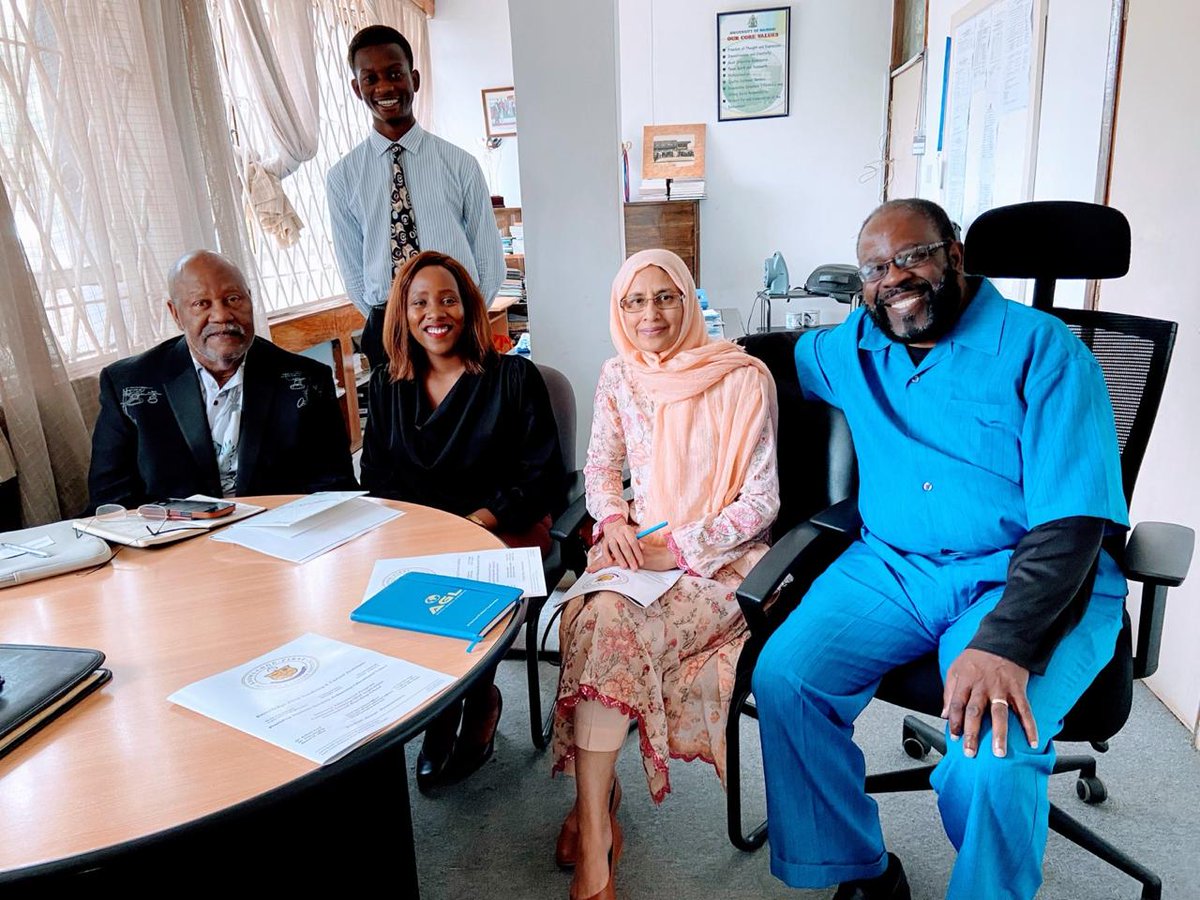 ACSUS254's tweet photo. On Nov 14, ACSUS hosted James Allen &amp; Bob Ford from the Robert Ford Foundation. We discussed education in Kenya &amp; the U.S., shared challenges, and explored exciting collaboration opportunities. Stay tuned for updates! #Education #Collaboration #acsus https://t.co/qneHaFQqNE