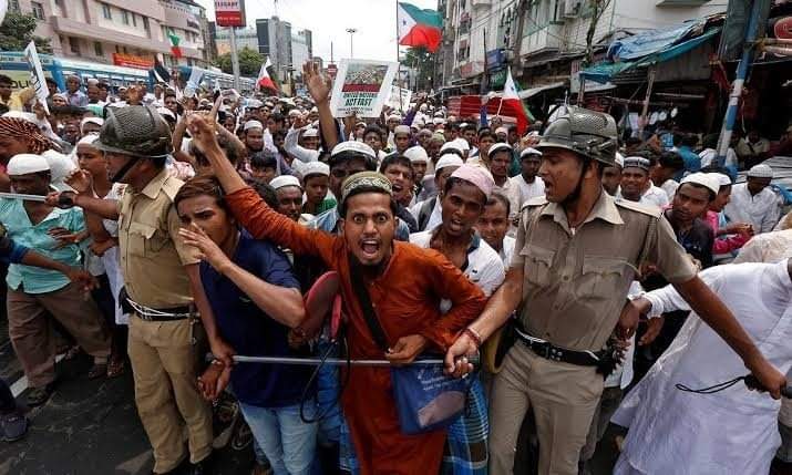 भारत से यदि से रोहिंग्या मु$लमान को निकाल दिया जाए तो 70% समस्या का हल स्वयं हो जाएगा. सभी अपनी राय जरुर दें .. ??
                       YES / NO