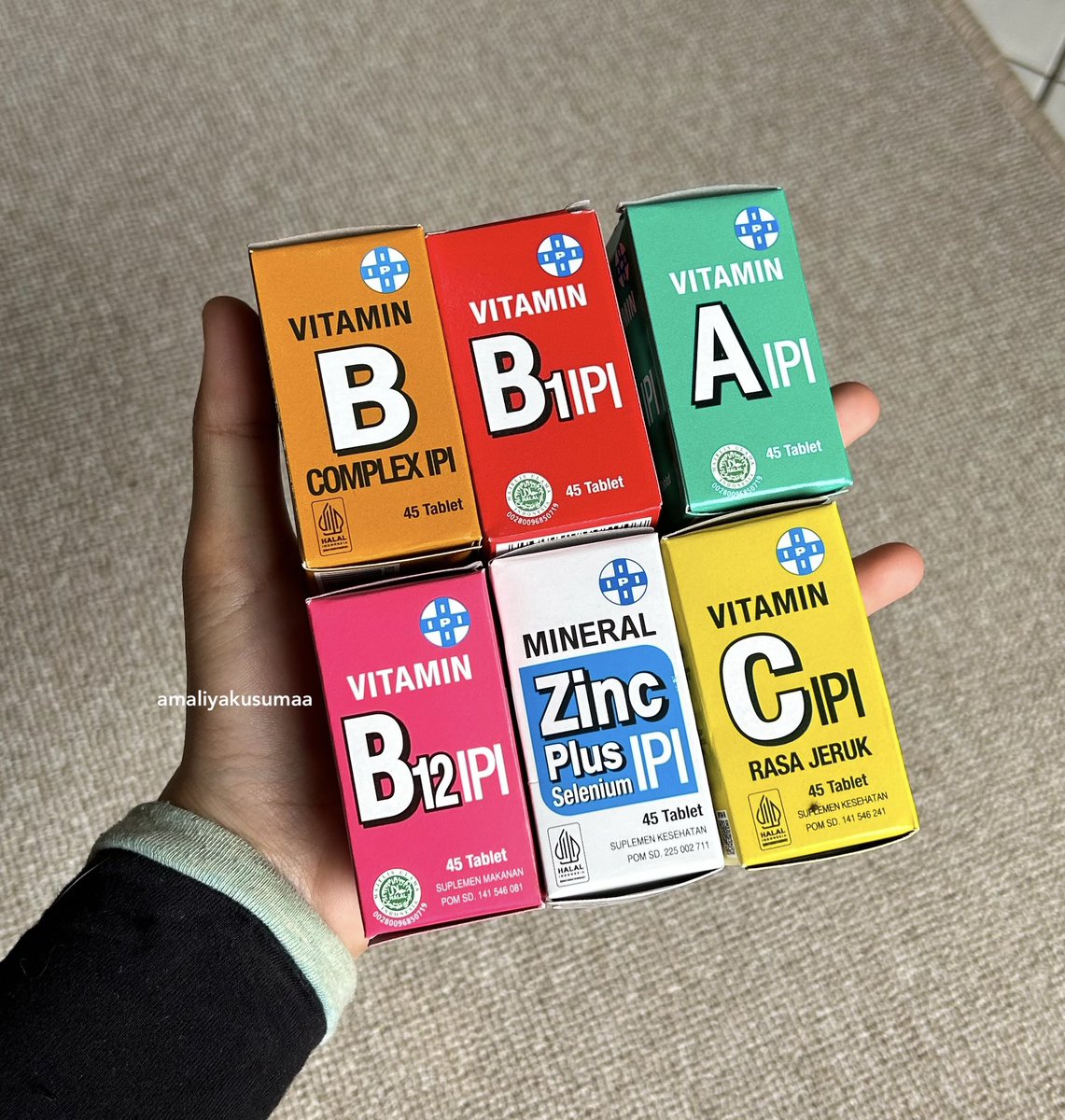 amaliyakusumaa's tweet image. before                                          after