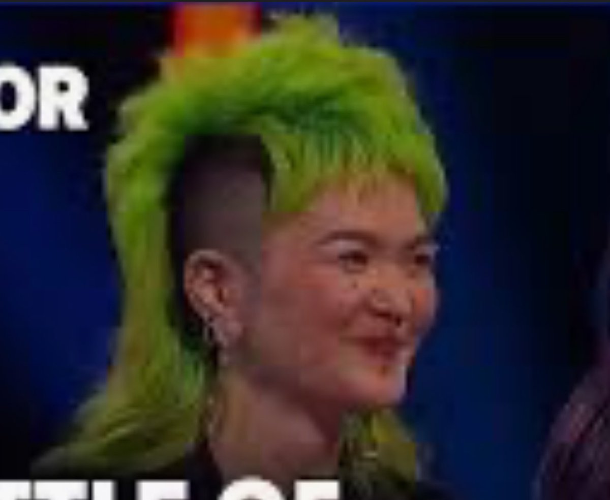 So idr if I have tweeted about this….I prob have at least once!! lol so sorry but I just can’t get over how much this girl on #TheFloor looks like @ShotziWWE it seriously BLOWS MY MIND every week!!!!
