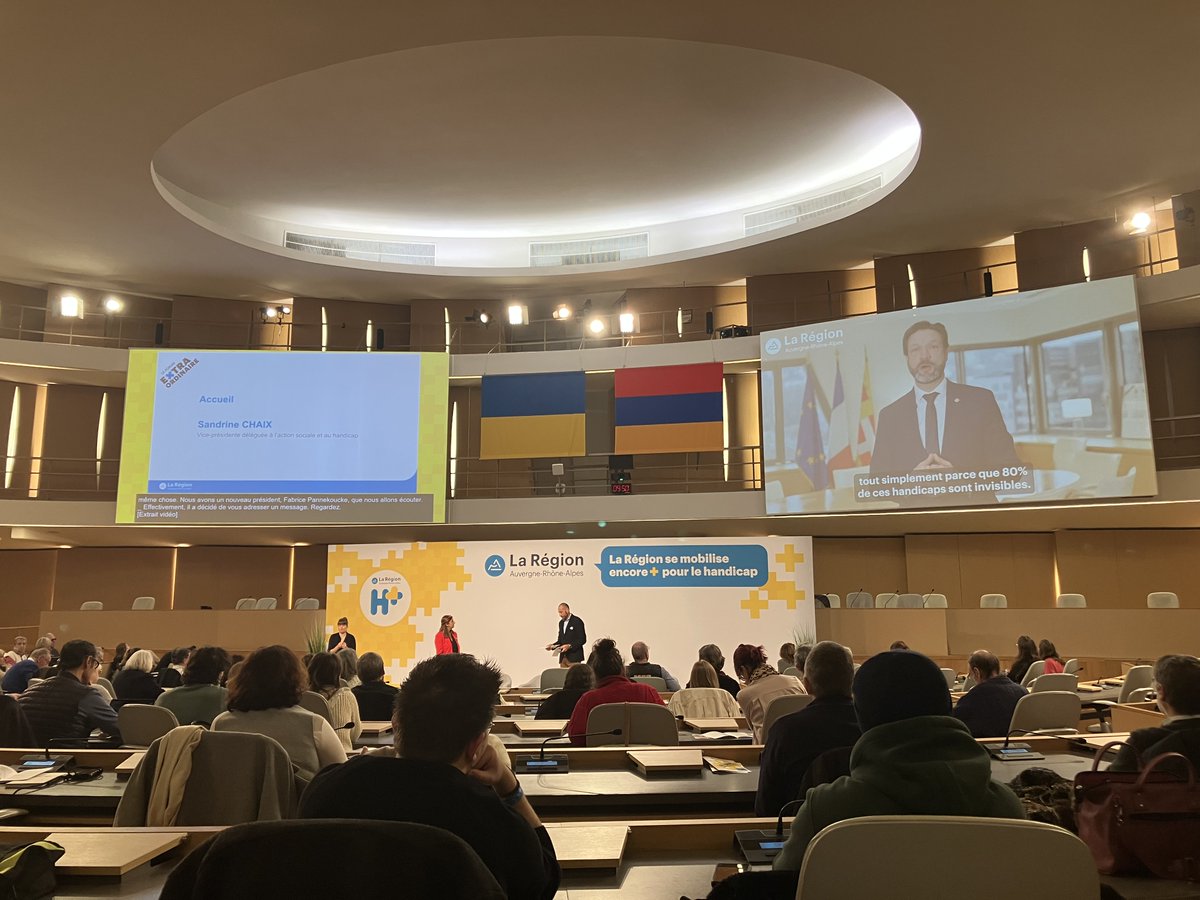 DIGITAL INCLUSIF (@digitalinclusif) on Twitter photo Merci à <a href="/SandrineChaix/">Sandrine Chaix</a> & ses équipes🎤pour leurs actions lors du #ForumExtraordinaire2024♿ ! <a href="/auvergnerhalpes/">Auvergne-Rhône-Alpes</a> Ensemble, à l'ère de L’intelligence artificielle inclusive🧠💻📱repensons ensemble le handicap et ouvrons l'#emploi, la #culture. #Handicap #Inclusion #Innovation #sport Merci à <a href="/SandrineChaix/">Sandrine Chaix</a> & ses équipes🎤pour leurs actions lors du #ForumExtraordinaire2024♿ ! <a href="/auvergnerhalpes/">Auvergne-Rhône-Alpes</a> Ensemble, à l'ère de L’intelligence artificielle inclusive🧠💻📱repensons ensemble le handicap et ouvrons l'#emploi, la #culture. #Handicap #Inclusion #Innovation #sport