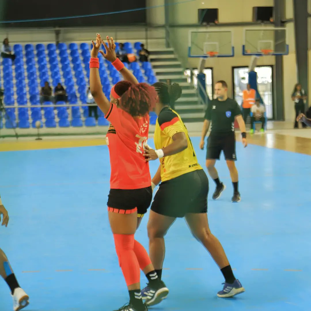 mutesi_nasiimu's tweet image. It's a honor representing my country🇺🇬 and competing at AFCON Handball championship held in Kinshasha-Congo 🇨🇩. It's a dream come true.
#NileQueens
#AFCON2024
#Handball