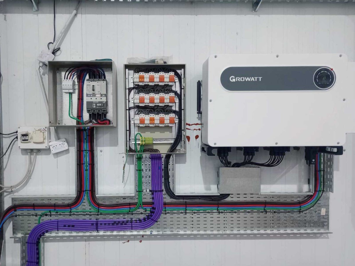 GrowattInverter's tweet photo. Solar innovation meets cereal production in Argentina! This 150.65 kWp installation at Maiocco Cereales features Growatt's MAX 125KTL3-X LV inverter for peak performance. Find out more: https://t.co/JVY60AB0Yp #RenewableEnergy #SolarPower #IndustrialSolar #CommercialSolar https://t.co/P6Bbk35fOd