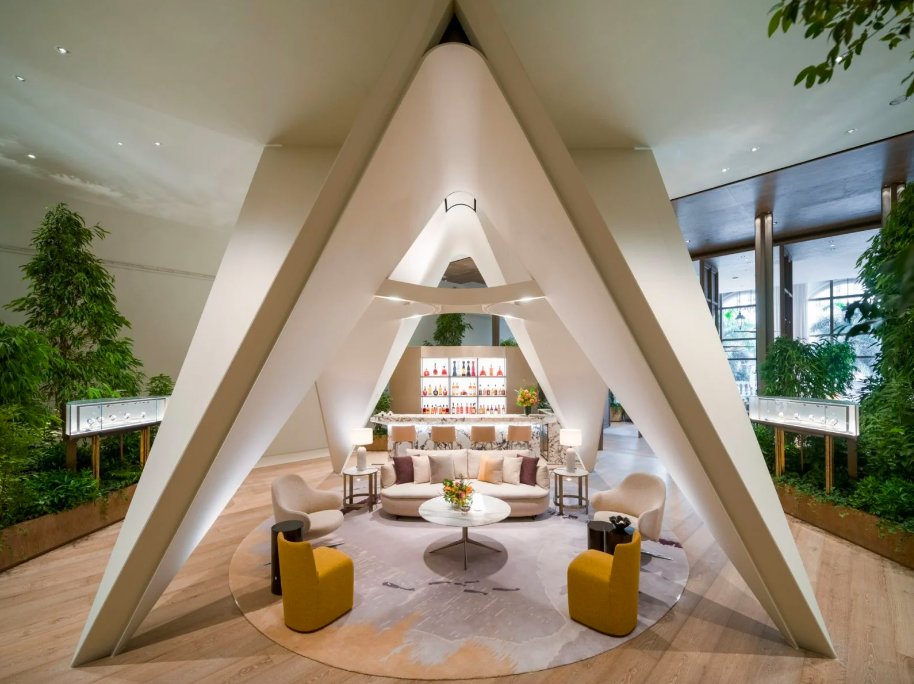 cppluxury's tweet photo. Audemars Piguet new AP House in Macau - complete guide ! 

#AudemarsPiguet #APHouseMacau #APHouse #Macau #luxurywatches #watches #watchmaker #luxurylifestyle #luxurybranding #luxuryexperience #exclusive @AudemarsPiguet https://t.co/xxMgerFxc2