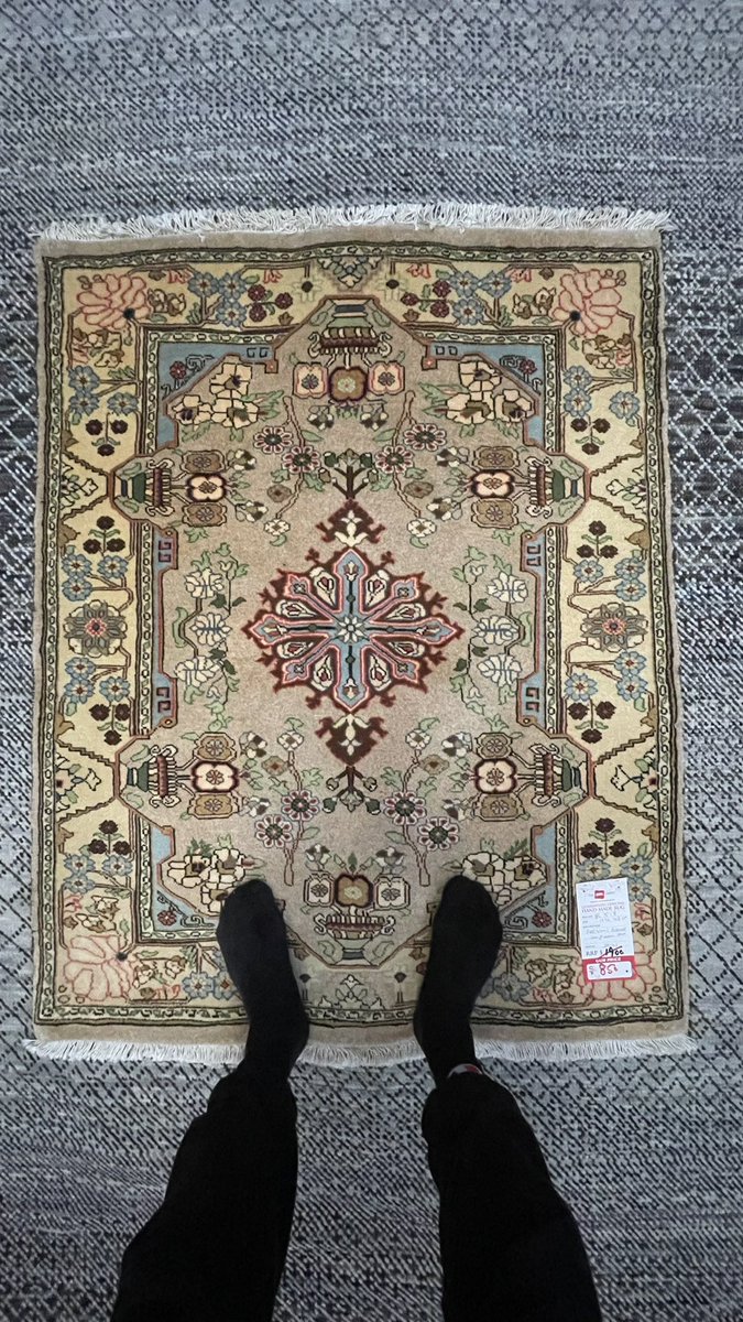 SuphisTree's tweet image. Believe that your destiny is written on your forehead, and then place it humbly on the ground in prostration.
— Shaykh Al-Akbar Ibn Arabi