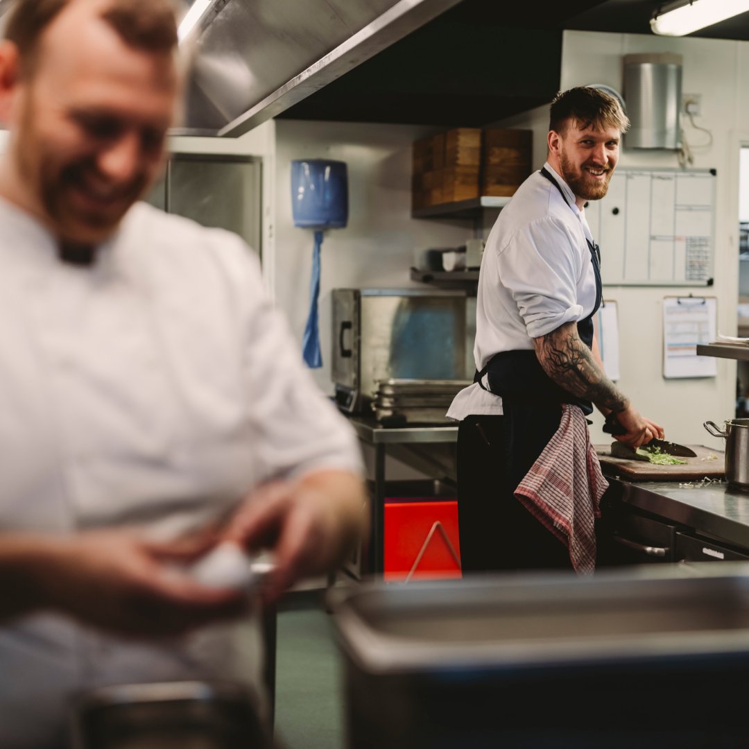 BeacHouseOxwich's tweet image. After 4 wonderful years at Beach House, we bid farewell to Dan as he takes on the Head Chef role at Penmaenuchaf Hotel. We’re grateful for his talent and dedication, and we know he’ll excel in North Wales. Best of luck, Dan – you’ve got this!

#RealiseYourPotential
