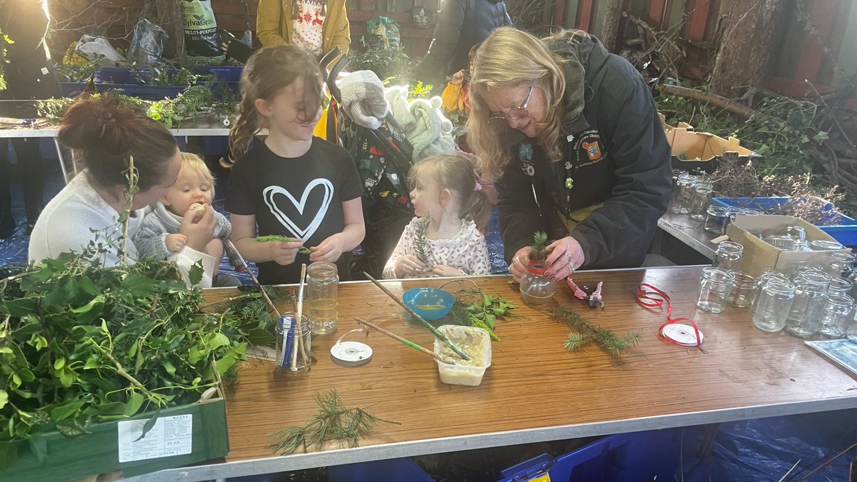 RoslistonEnvEd's tweet image. Amazing creations made @ the Christmas market this weekend at Rosliston Forestry Centre. The E E P team would like to thank everyone who has attended events with us this year. We look forward to seeing you again for more workshops & family activities in 2025.