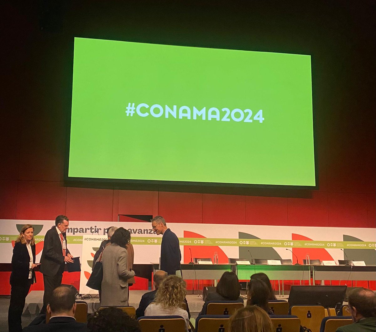 PlasticsEuropES's tweet image. ¡Estamos en #Conama2024! Hoy nuestra directora Alicia Martín participa en la sesión técnica: “Estrategias públicas de economía circular”, para presentar nuestro #PlasticsTransitionRoadmap 🧵
📍Ifema, Centro de Convenciones Norte
🕰️11:00 a 14:00 Sala Daimiel-Ruidera (N103)…