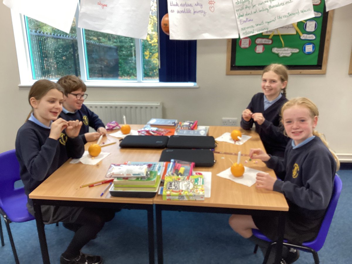 Christingle making in Year 5. <a href="/comberbachmrM/">@ComberbachMrM</a> @ComberbachMrsY
