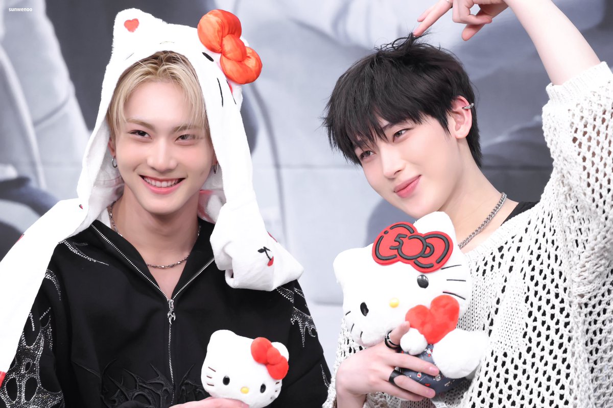 sunwenoo_'s tweet image. 241201  ≽^•༚•^≼ฅ

#SUNOO #JUNGWON #양썬 
 #ENHYPEN #엔하이픈 #pocketz