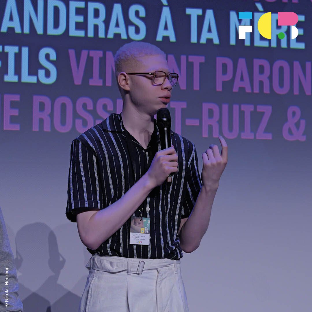 🎢️[EN ROUTE MAUVAISE TROUPE, AVEC LE CINÉMA PARLE]

Un programme joyeux et drôle qui met en avant des enfants aussi terribles qu’attachants.

🎧️ Séance en audiodescription  et suivie d’une rencontre avec l’association Le Cinéma Parle et l’équipe du film LES PETITS MONSTRES.