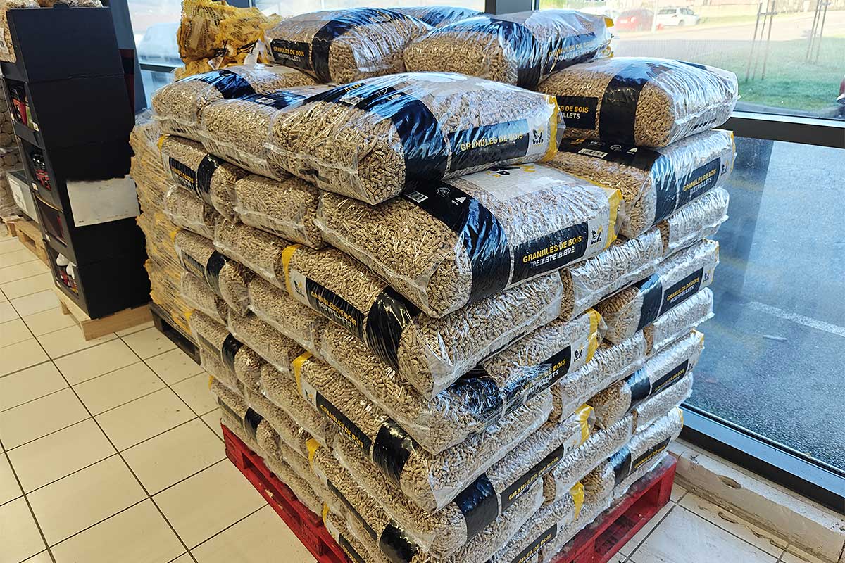 Granulés de bois : une belle promo pour les pellets Brico Dépôt 4,39 €/15 kg (+ carte-cadeau 25 €) #BricoDépot #pellets
neozone.org/?p=248364