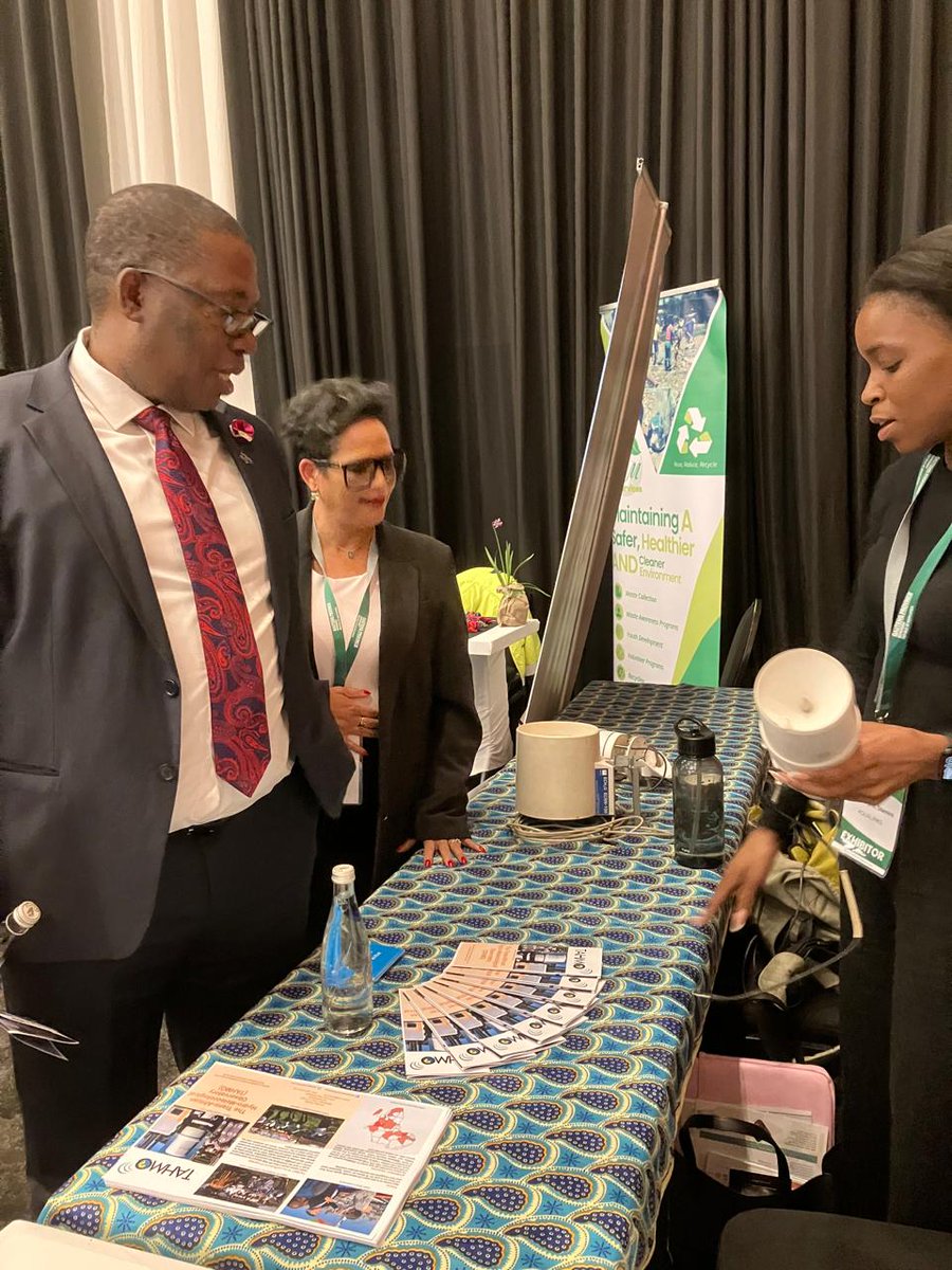 Last week At the Gauteng Climate Change Conference in SA, TAHMO_World, via aqualinks, discussed climate resilience. Nosipho Dlamini showcased TAHMO stations to Gauteng's Premier &amp; MEC. A successful, insightful event!

#sustainable #resilient #future #TAHMO #stations #educative