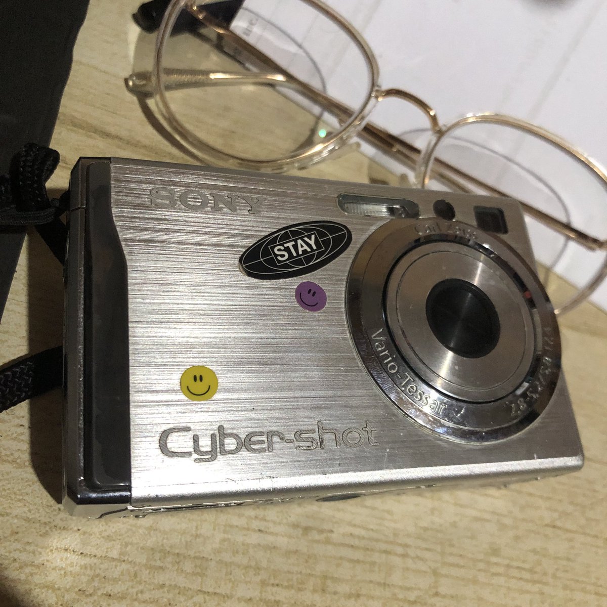 sarmiey2's tweet photo. WTS sony cyber-shot dsc-w80
prio payo
- 3k 

DIGICAM WTS https://t.co/BoeLIPaxn8