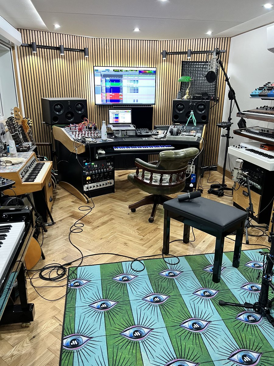 boomdice tweet media