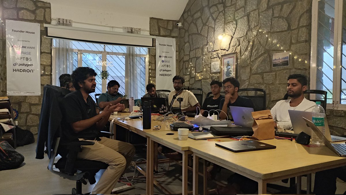Listening to <a href="/HelloShreyas/">Shreyas Hariharan</a> at <a href="/founderhouse_/">Founder House</a>