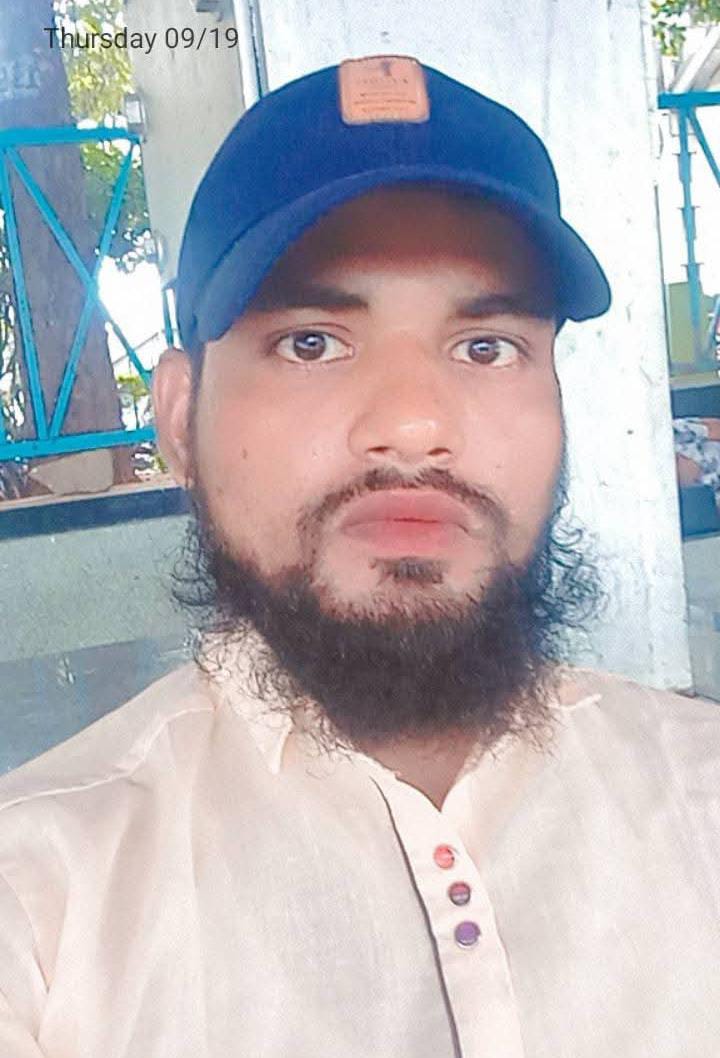 ShayarShahnawaz's tweet photo. जियाउल जो पिछले 8 दिनों से लापता है, उसकी पत्नी को लगातार धमकी भरे फोन आ रहे हैं।

दरभंगा एसपी और रेलवे पुलिस में लिखित शिकायत दर्ज कराई गई है, लेकिन कोई सुराग नहीं मिला।

जियाउल 24 नवंबर को दिल्ली से दरभंगा आया था।
@DarbhangaPolice माननीय मामले को संज्ञान में लिया जाए। https://t.co/SVolpreUH1