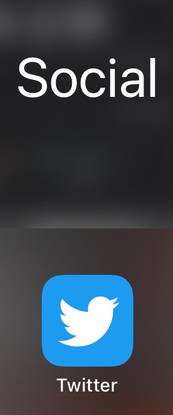 Chrys🌕 tweet media