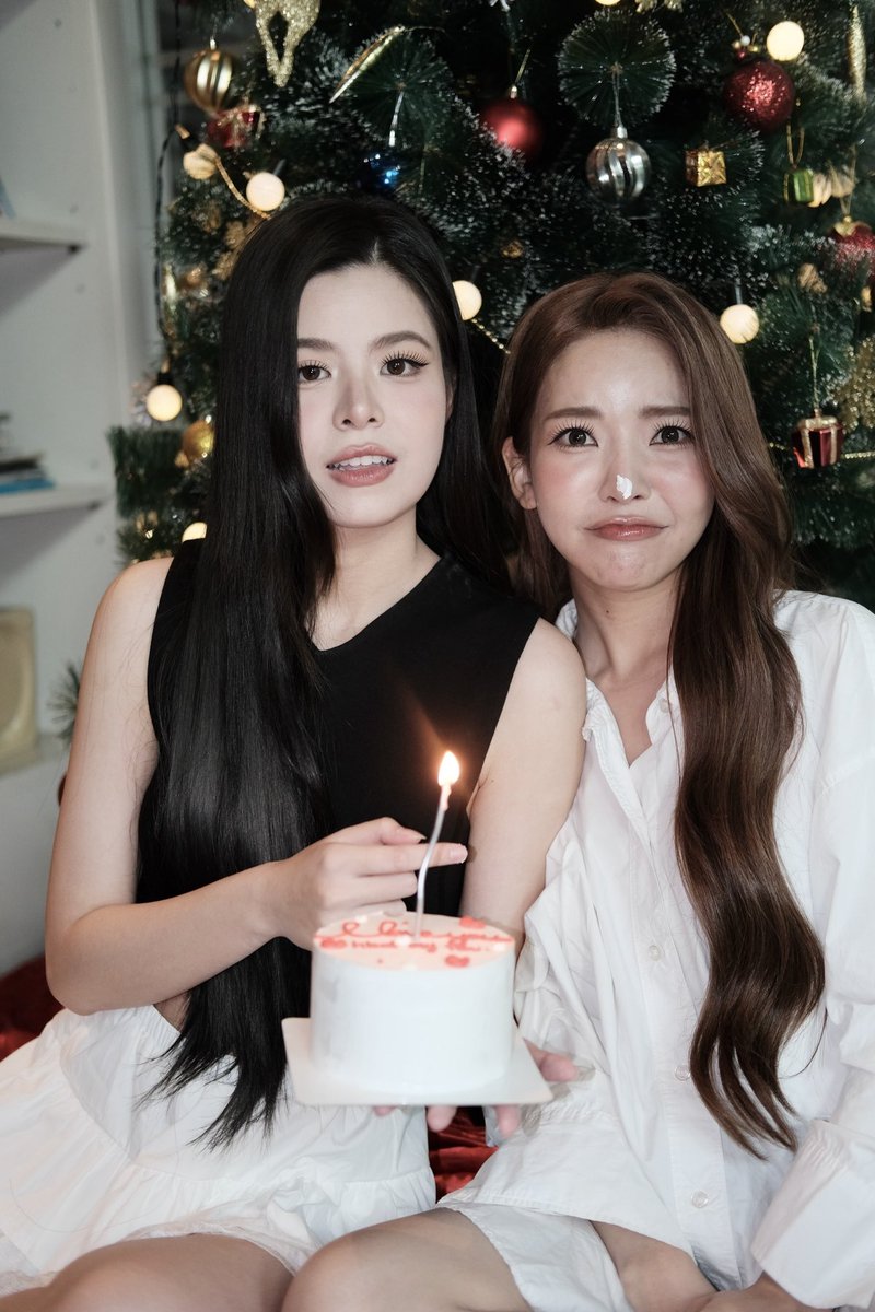maywyda's tweet image. hbd my fav @Fay_riezz 🙆🏻‍♀️🤍✨