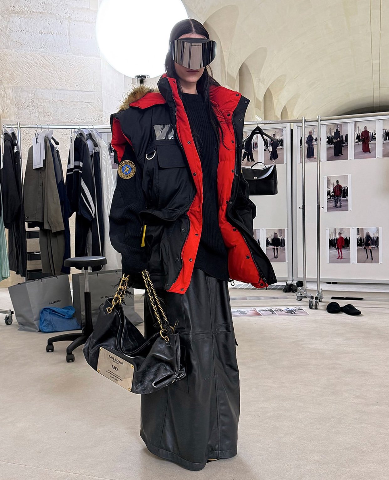 BALENCIAGA フィルムカメラ 2025年 ギフト - メルカリ