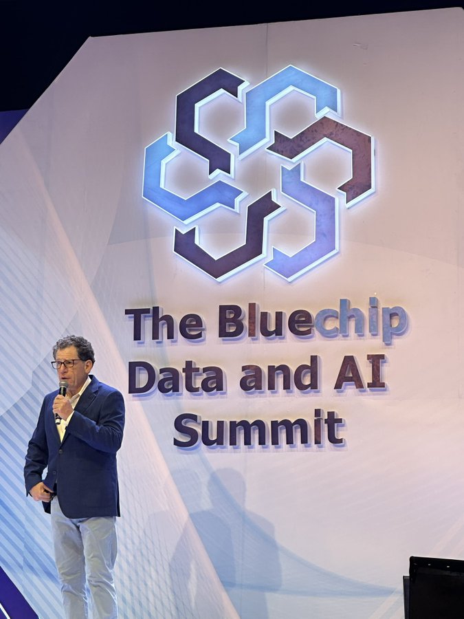 DESOLUTION01's tweet image. Scot OluwaFemi Tylor The data whisperer doing Data Evangelism,

#BluechipDataAISummit2024
#DataAISummit2024 #BluechipTech #Innovation #FutureOfAI #empoweringthedigitalera