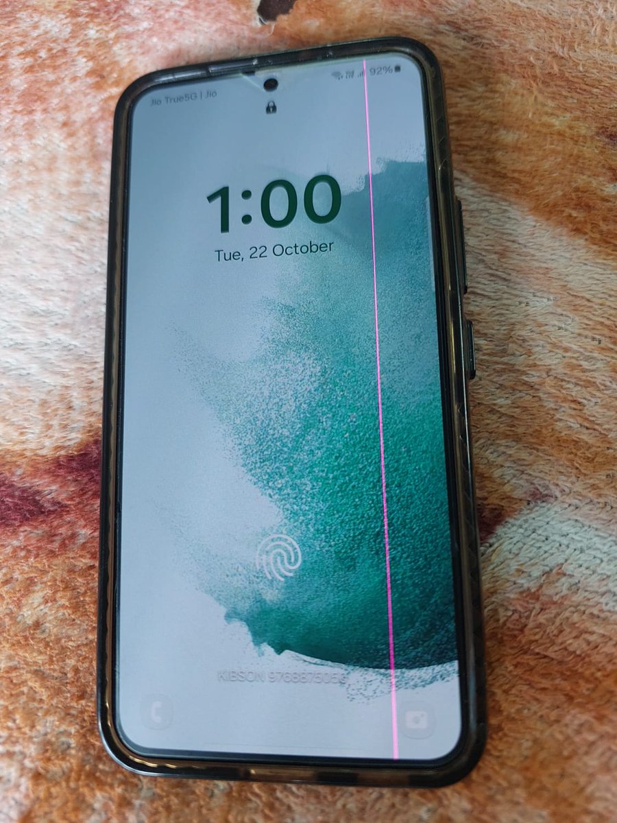 funchan37722695's tweet photo. @SamsungIndia @SamsungMobile worst customer service and said you have to pay 11k for screen replacement. Instead of wasting 11k I can buy new phone. Now I have to shift iphone. #fraudSamsung I never buy again from Samsung. Within 3 or 4 month I buy iPhone, goodbye @SamsungIndia https://t.co/quwscL463R
