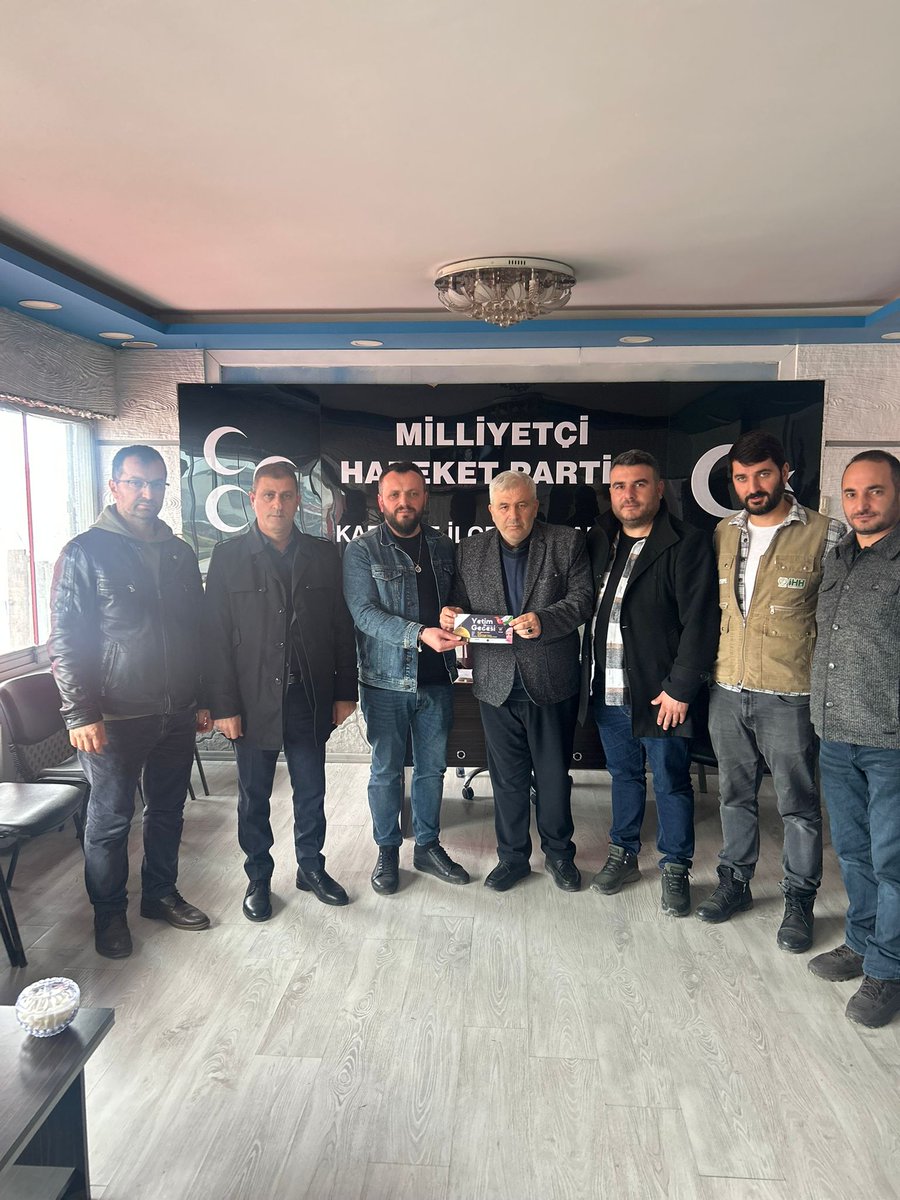 İHH Kocaeli Şubesi MHP Kartepe İlçe Teşkilatımıza ziyarette bulunup 21 Aralık 2024 Geleneksel 12. Yetim Gecesi programı davetiyelerini takdim ettiler...

Nazik ziyaretlerinden dolayı kendilerine teşekkür ederiz....

<a href="/kocaelimhp41/">MHP Kocaeli İl Başkanlığı</a> 
<a href="/arapoglu_m59024/">Mehmet Arapoğlu</a> 
<a href="/ihhinsaniyardim/">İHH</a>
