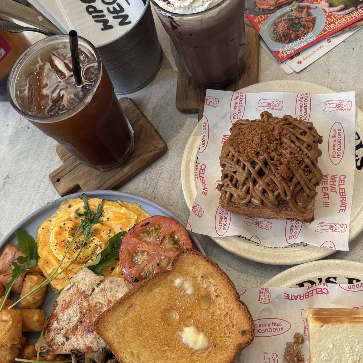 trynafindsylvia's tweet photo. Rainy day : Brunch 🧂 https://t.co/N2JEu2nr1H