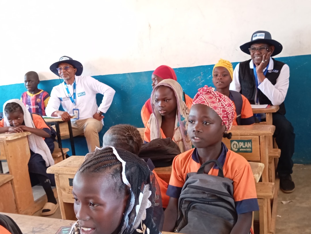 PlanCameroon's tweet photo. #ECHO's head of programmes visited Logone Birni, witnessing the challenges of insecurity, poverty, and flooding. Despite these hurdles, community efforts shine through. Communities emphasized the impact of tricycles and mills provided by #PlanCameroon for AEP centres. https://t.co/OHKjQe6Q4M