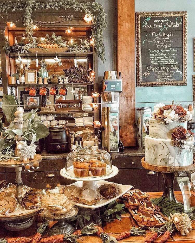 SugarLeafTreats's tweet photo. This holiday season we are genuinely thankful for each and every one of you.
May God bless you all.
#FromScratch #SmallBatch #Café #Branson #sugarleaf
https://t.co/nbXdRJq2pr https://t.co/PSZMcMH1Yr