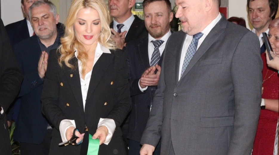 #Culture strikes back: #Slovakia’s cultural sector under attack from right-wing government, engages in collective #action, supporting those on #strike despite fear for personal safety, writes Tomáš Hučko from <a href="/kapital_noviny/">Kapitál</a> eurozine.com/culture-strike…