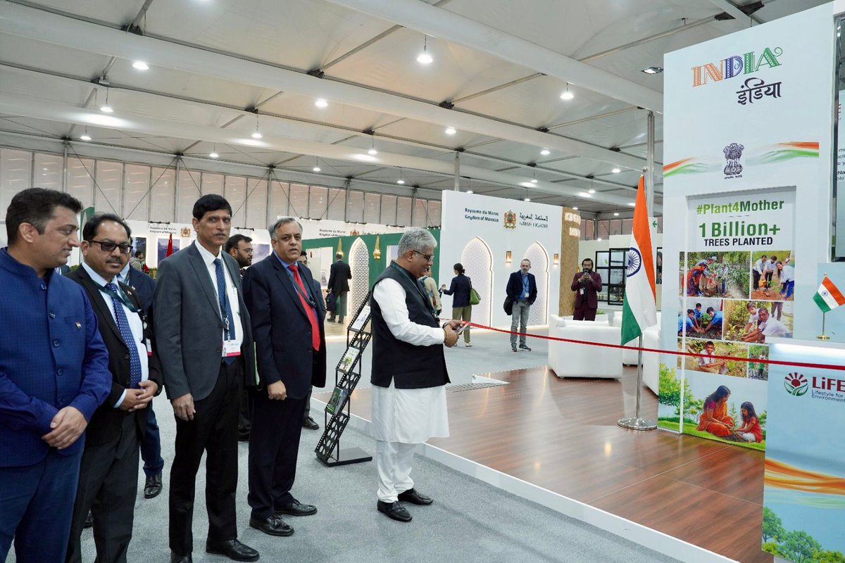 moefcc's tweet photo. HMEFCC Shri @byadavbjp attended the Opening Session of #COP16 of United Nations Convention to Combat Desertification and inaugurated the India Pavilion at the COP16 venue, themed #EkPedMaKeNaam. #MissionLiFE #ProPlanetPeople https://t.co/IU33XdBPMm