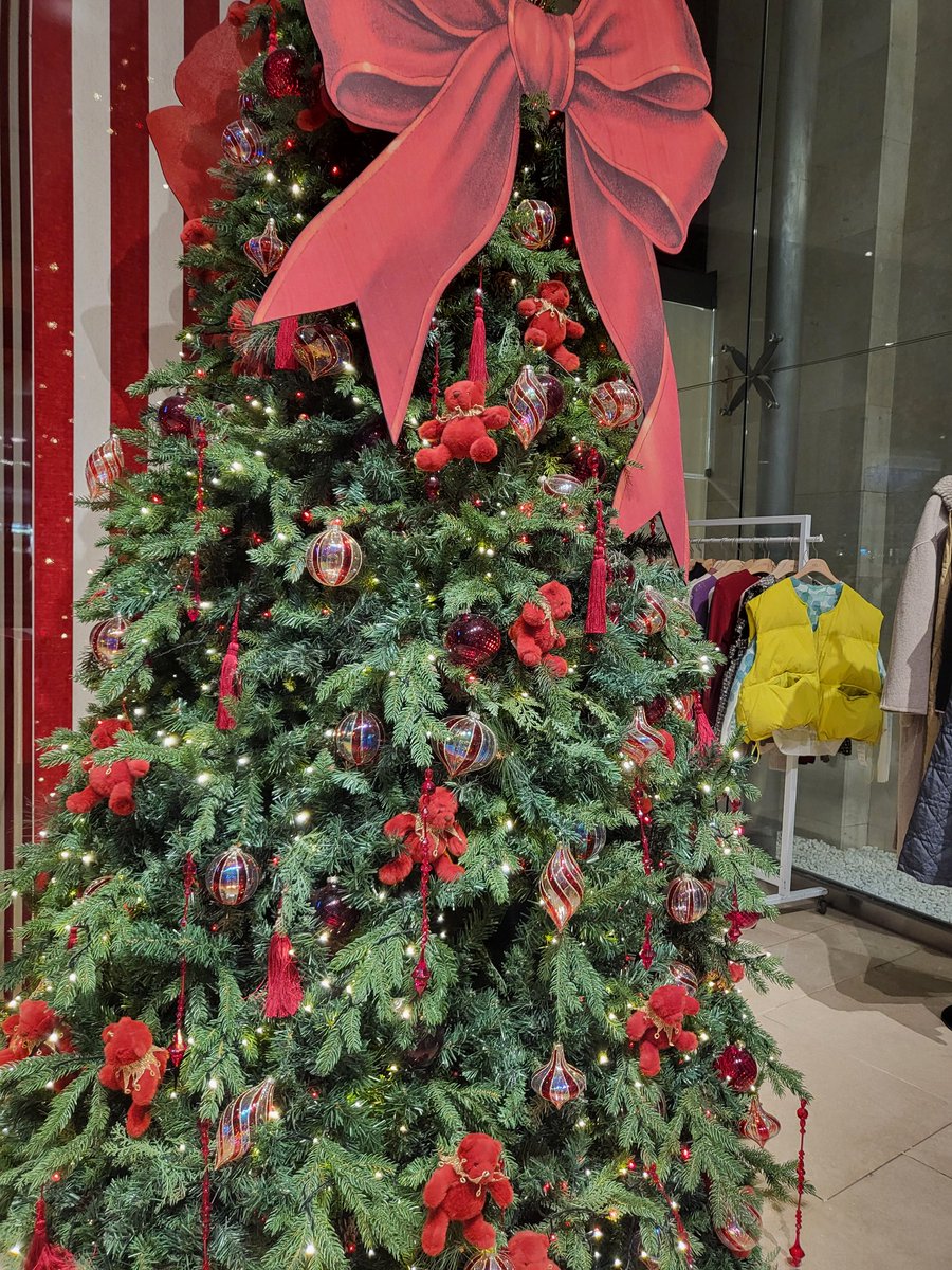 Шинэ  сарын  мэндээ .