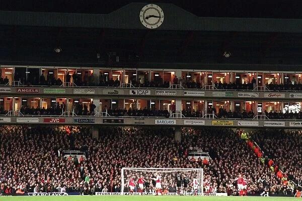 Unitedfans2023's tweet image. The Clock End at Highbury.
Many Manchester United fans will remember standing/sitting in the Clock End.
Arsenal like many other clubs have moved to a new stadium.
The new stadium is bigger but is the atmosphere any better?
#MUFC #ClockEnd