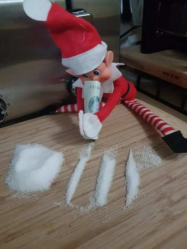 ELFIE - Your second favourite Elf tweet media