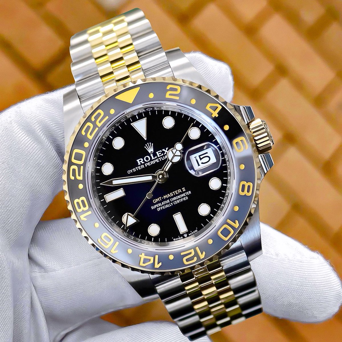 G_BALLER03's tweet photo. This week's arrivals🔥
Rolex GMT Master II 126713GRNR.
It is in new, unused condition.
新品未使用 ロレックス GMTマスター2⌚️
コンビのジュビリーブレスレット入荷しました✨
他、かなりの本数入荷してますので
詳しくはお気軽にお問い合わせください👍🏽
#rolex #rolexgmtmaster2 #gmtmaster2 #ロレックス #ロレックスgmtマスター2 #gmtマスター2 #126713grnr #gmtmaster2gold #gmtマスター2コンビ #gmtマスター2好きと繋がりたい #rolexwatch #rolexwatches #rolexlover #ロレックスデイトナ #ロレックスデイトジャスト #ロレックス好きと繋がりたい #ロレックス好き #高級時計 #歌舞伎町ホスト #ホスト #audemarspiguet #オーデマピゲ #patekphilippe #パテックフィリップ #vacheronconstantin #ヴァシュロンコンスタンタン #breguet #ブレゲ #cartierwatch #カルティエ時計
