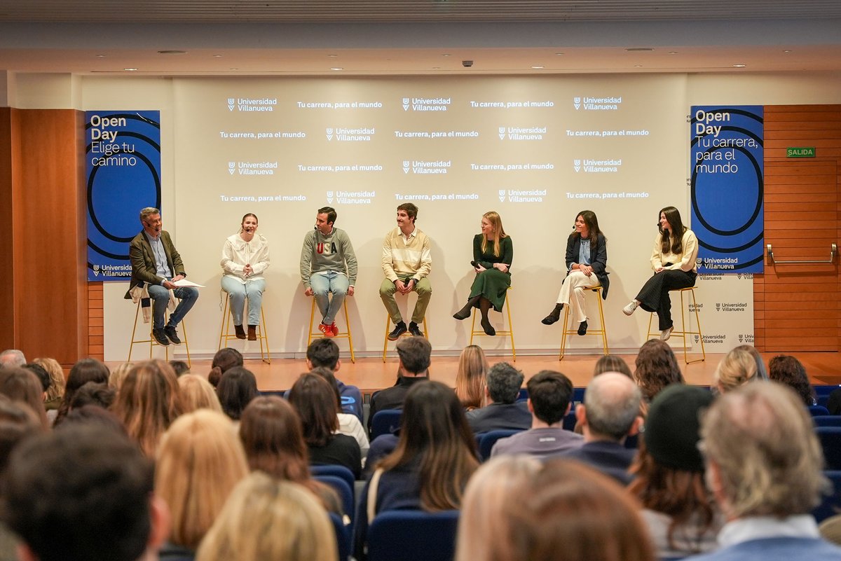 El pasado sábado disfrutamos de un #OpenDay muy especial gracias a nuestros <a href="/AlumniVillanuev/">Alumni Universidad Villanueva</a>, María Gallego Ruiz, Jesús Vicente Corral, Gonzalo Sanz Villaescusa, Regina Marín Latonda, Maru Herrera Domínguez y Elena Domínguez Jiménez, quienes compartieron sus vivencias y