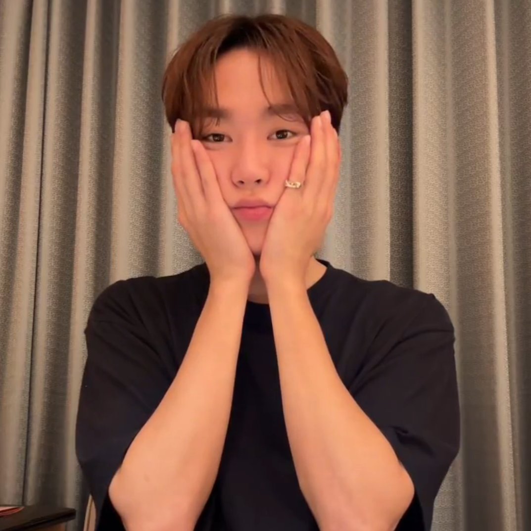 승관이 라이브 언제 오려나
뿌스테라 보고 싶네 💭